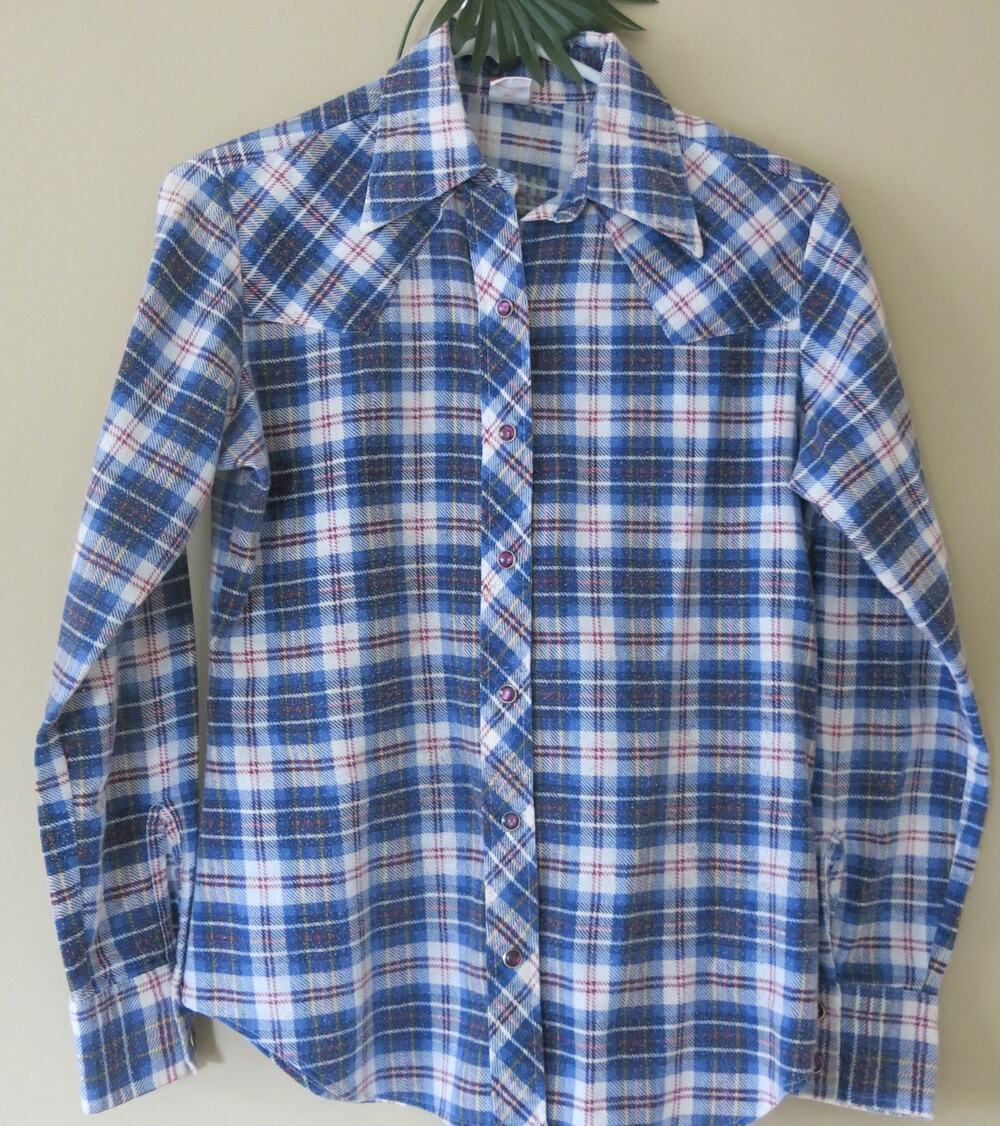 VINTAGE Lady Maverick Western Shirt Size M/L* Pearl Snap Blue Ranch Wear Cowboy